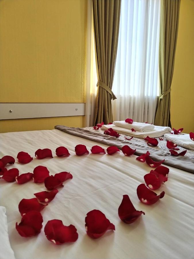 Hotel Blissdom ティビリシ エクステリア 写真