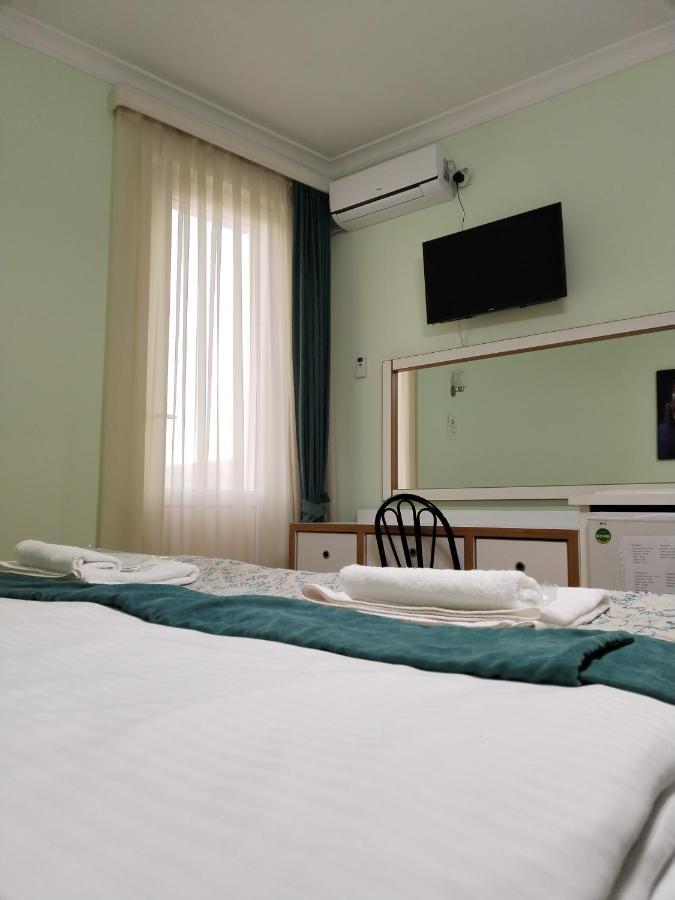 Hotel Blissdom ティビリシ エクステリア 写真