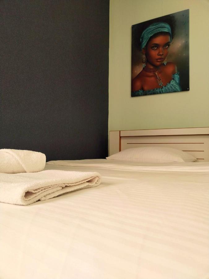 Hotel Blissdom ティビリシ エクステリア 写真