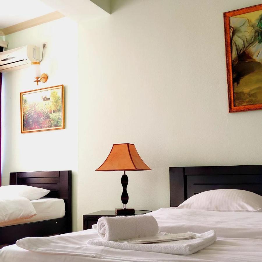 Hotel Blissdom ティビリシ エクステリア 写真