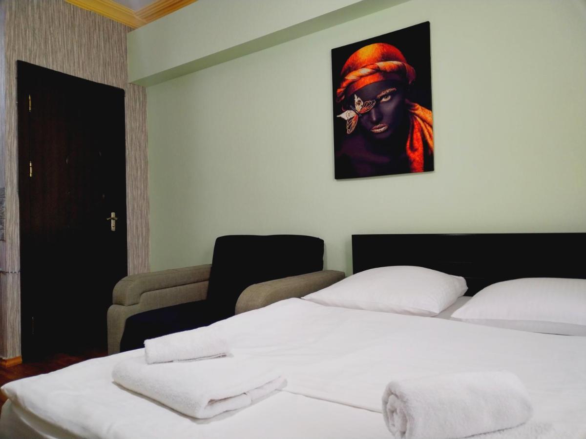 Hotel Blissdom ティビリシ エクステリア 写真