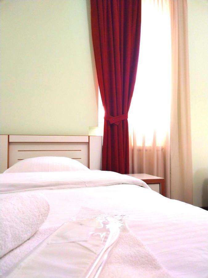 Hotel Blissdom ティビリシ エクステリア 写真