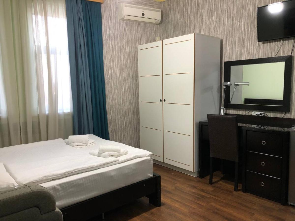 Hotel Blissdom ティビリシ エクステリア 写真